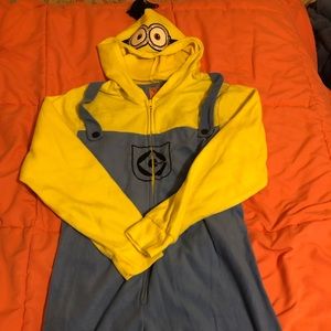 🌺 minion onesie